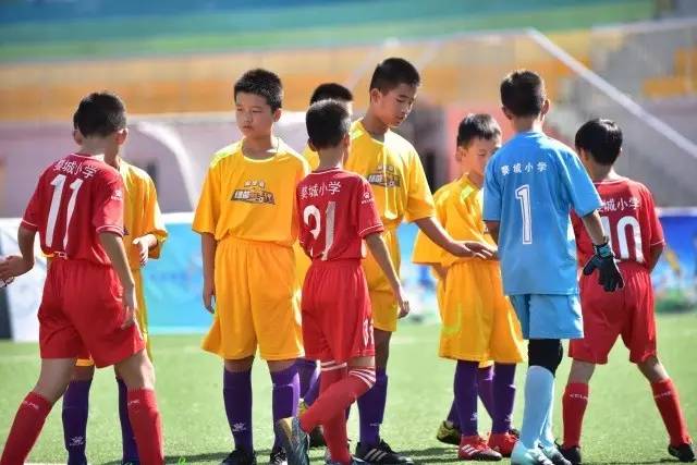 斯诺克世锦赛：丁俊晖成功晋级 16强战对阵赵心童