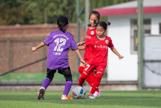 范迪克：取代克洛普非常艰巨但斯洛特干得很好